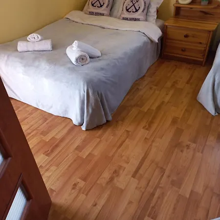 Junona Dom 10 -15 Os Z Ogrodem, Obok Stegna I Jantar, Morze Bez Tlumow * Junoszyno