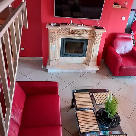 Casa vacanze Junona Dom 10 -15 Os Z Ogrodem, Obok Stegna I Jantar, Morze Bez Tlumow
